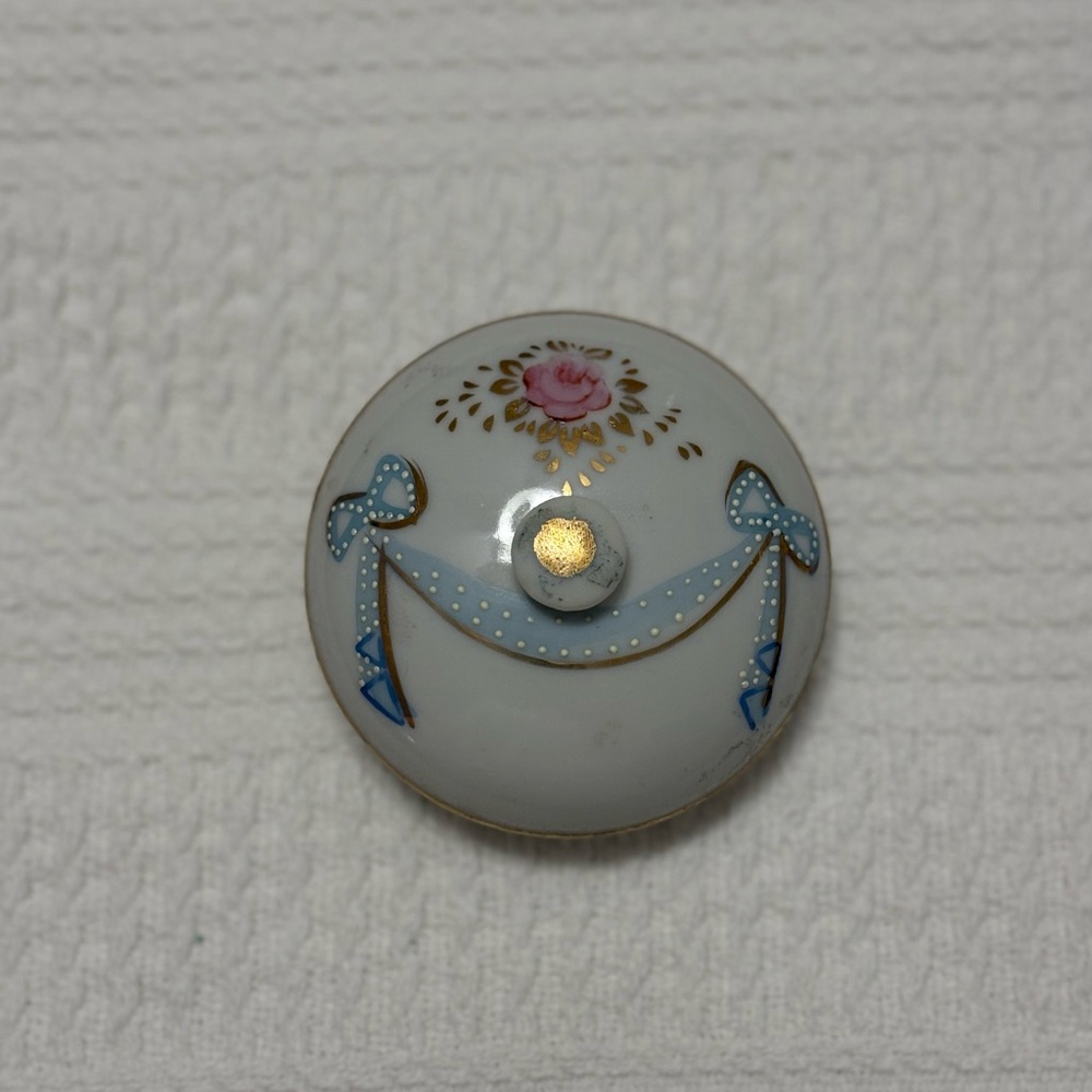 Vintage Porcelain Trinket Box